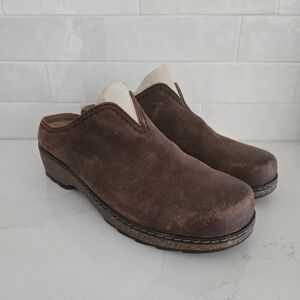 NEW Earth Kolia Round Toe Slip-on Casual Clogs Dark Brown Suede Leather Cork 9.5